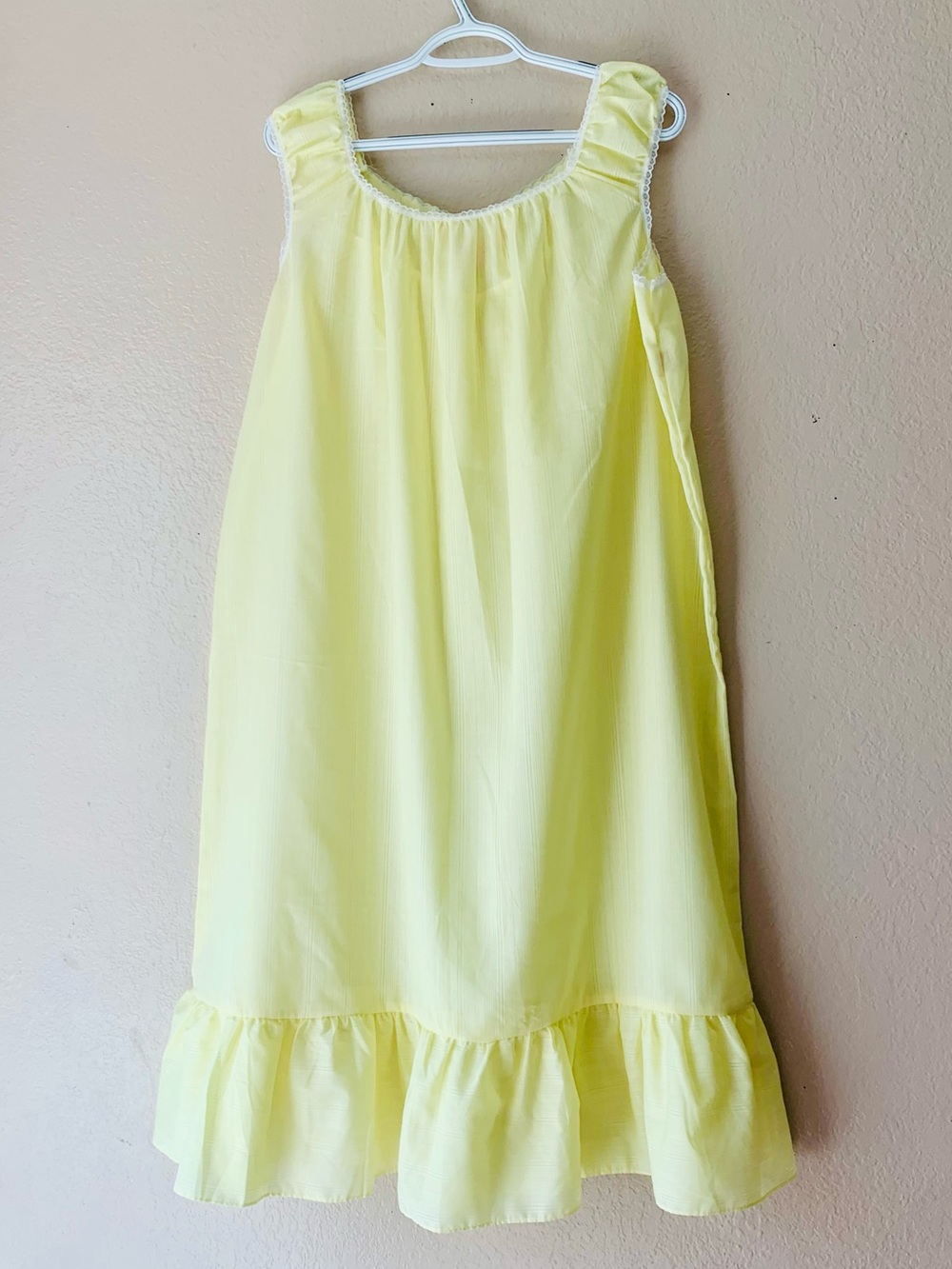 Vintage KATZ Butter Yellow Floral Embroidered CottageCore Nightgown Size L - Picture 4 of 9